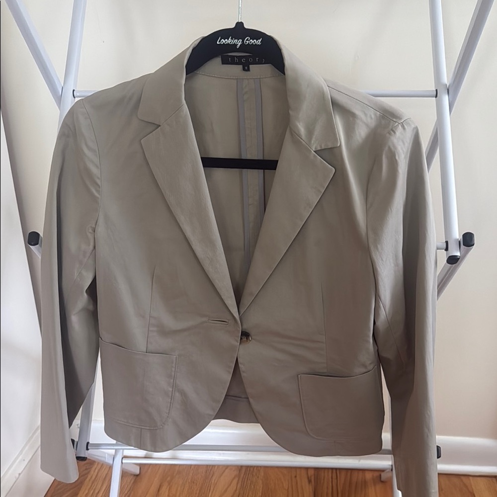 Theory Beige Cropped Blazer